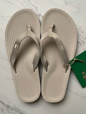 Indosole Sandals NWT